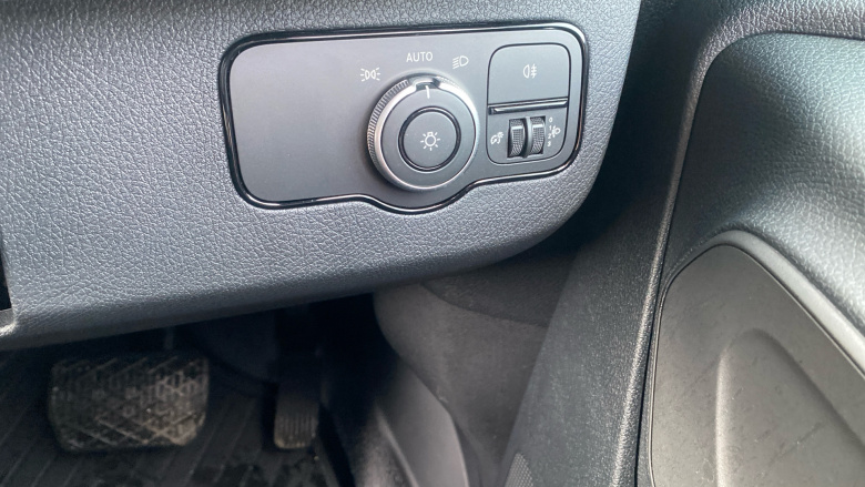 Mercedes-Benz Sprinter 315Cdi L2 Diesel Rwd 3.5t H2 Pro Van 9G-Tronic